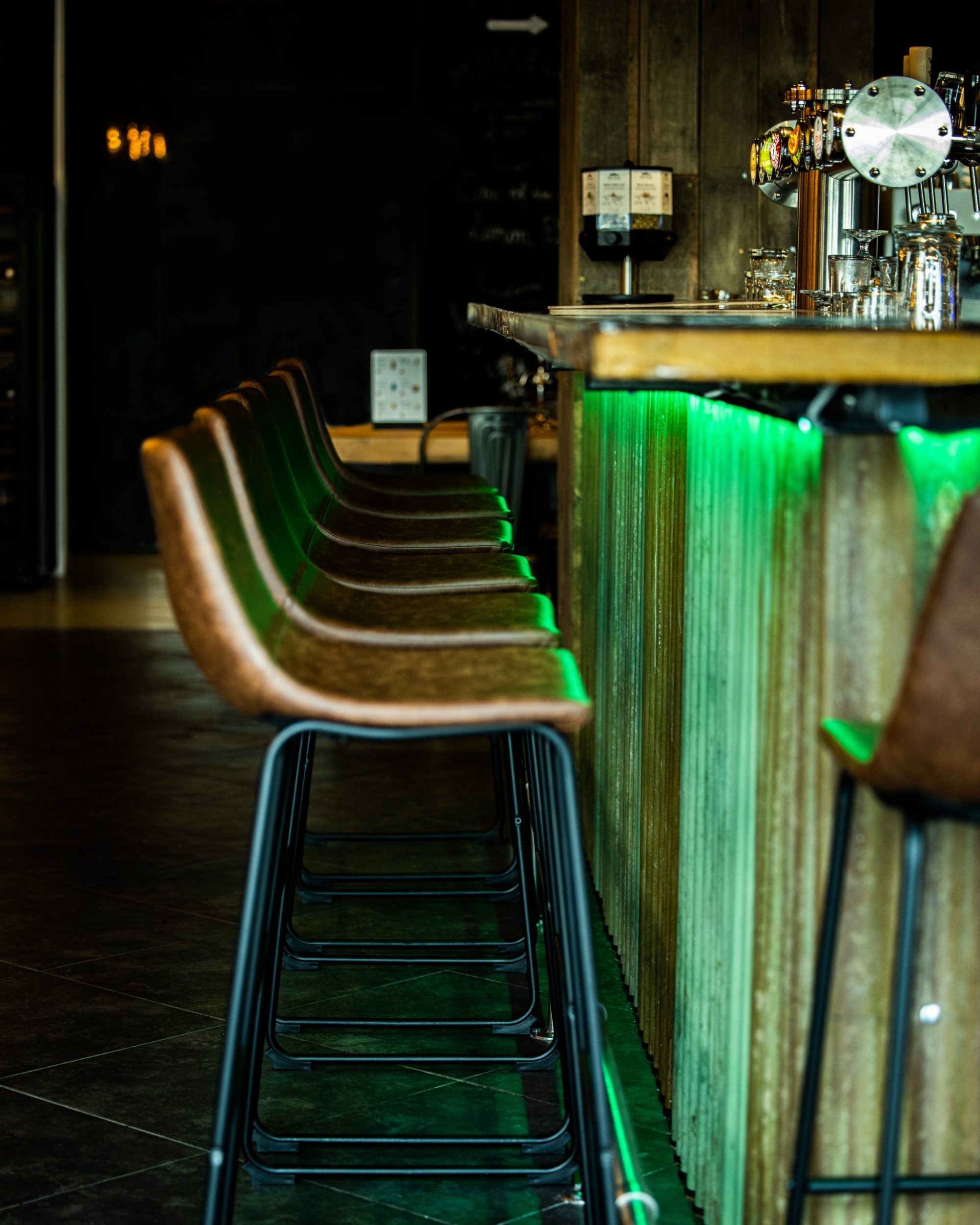 Charlie vintage leather bar stools cognac