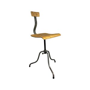 Super-Seat |Wood chair with curved seat and rug, black base. Industrial style, visible screws. | Hospitality Furniture