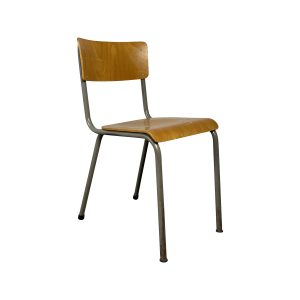 Super-Seat | The Ardell vintage wooden anthracite school chairs | Light brown wooden seat, back and anthracite metal legs, classic model. | Hospitality Furniture